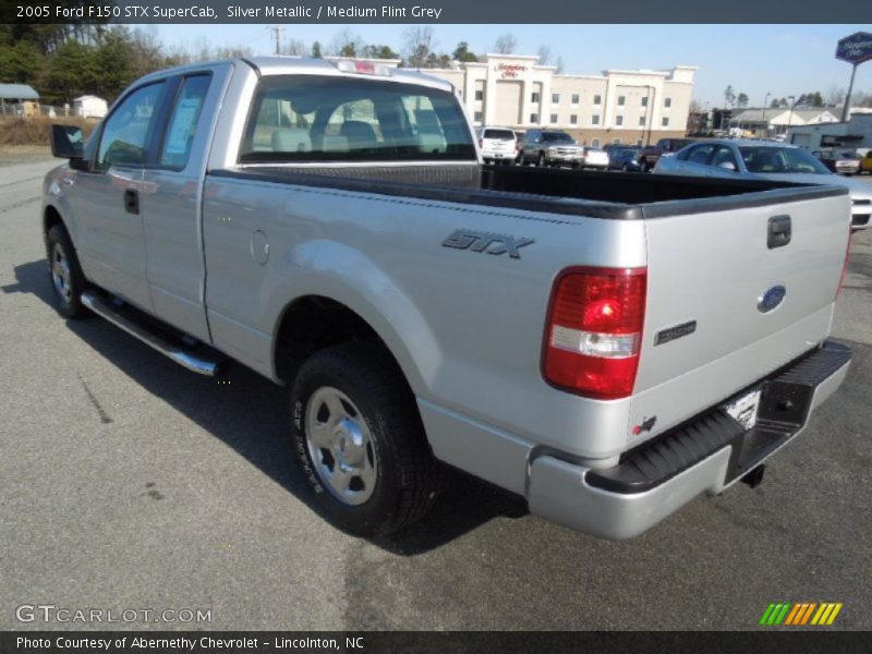 Silver Metallic / Medium Flint Grey 2005 Ford F150 STX SuperCab