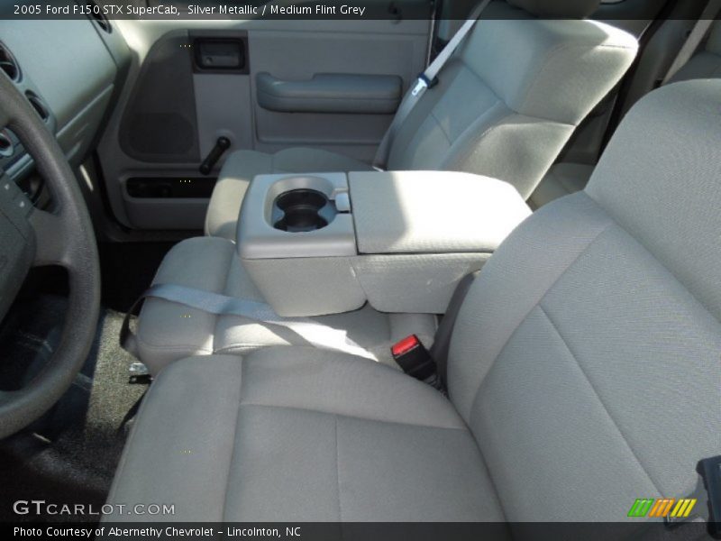 Silver Metallic / Medium Flint Grey 2005 Ford F150 STX SuperCab