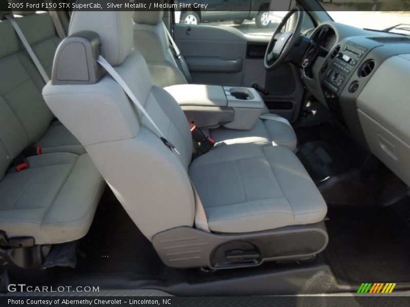 Silver Metallic / Medium Flint Grey 2005 Ford F150 STX SuperCab