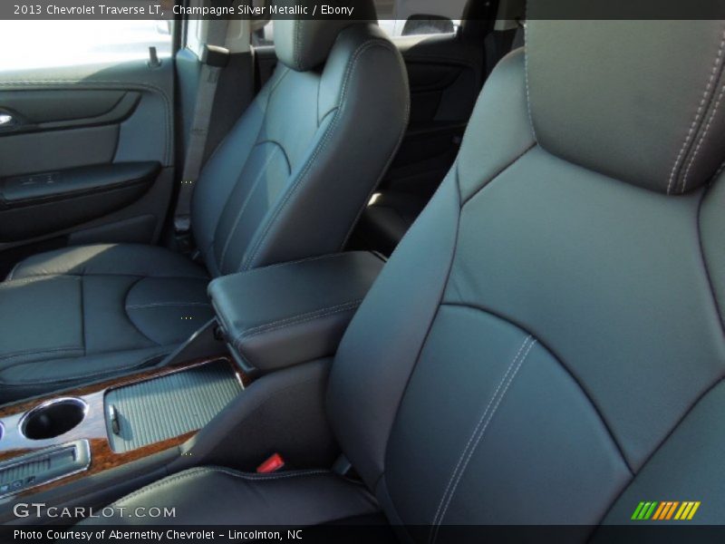 Champagne Silver Metallic / Ebony 2013 Chevrolet Traverse LT