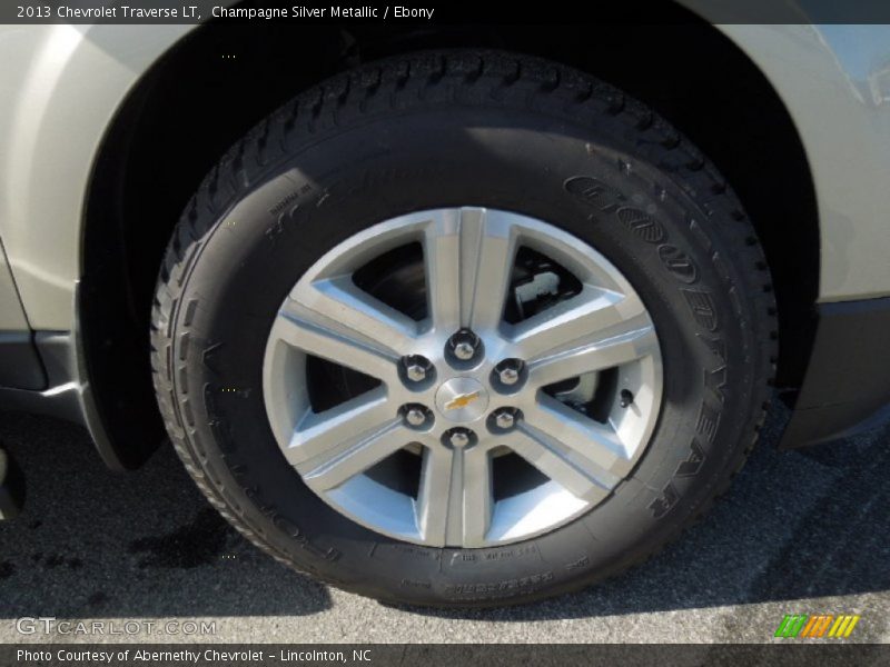 Champagne Silver Metallic / Ebony 2013 Chevrolet Traverse LT