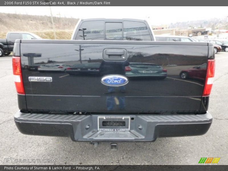 Black / Medium/Dark Flint 2006 Ford F150 STX SuperCab 4x4
