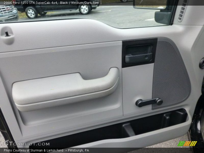 Black / Medium/Dark Flint 2006 Ford F150 STX SuperCab 4x4