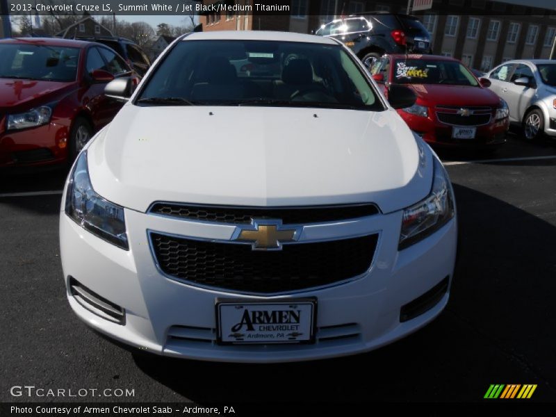 Summit White / Jet Black/Medium Titanium 2013 Chevrolet Cruze LS