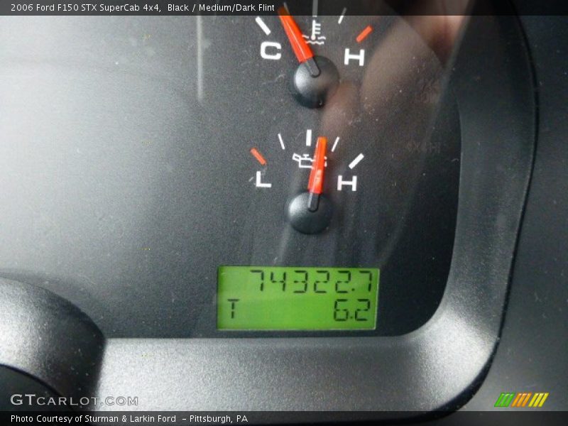 Black / Medium/Dark Flint 2006 Ford F150 STX SuperCab 4x4