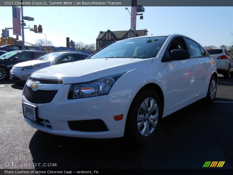 Summit White / Jet Black/Medium Titanium 2013 Chevrolet Cruze LS