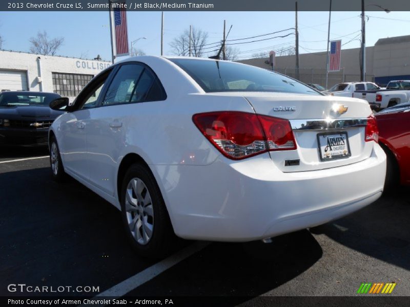Summit White / Jet Black/Medium Titanium 2013 Chevrolet Cruze LS