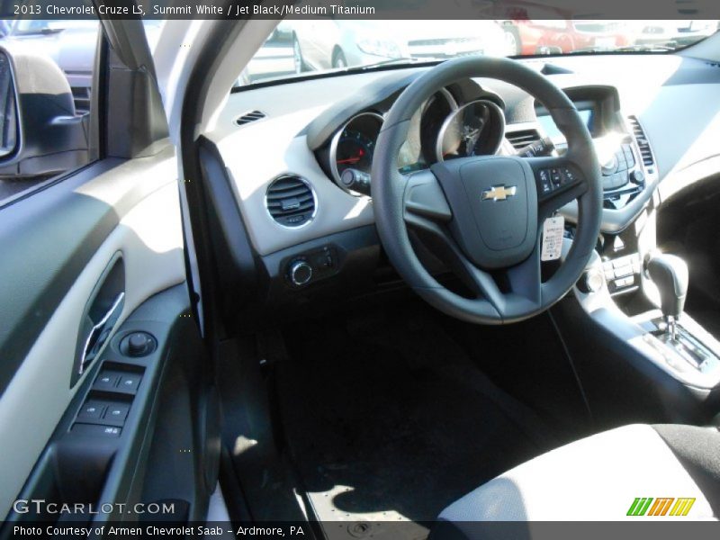 Summit White / Jet Black/Medium Titanium 2013 Chevrolet Cruze LS