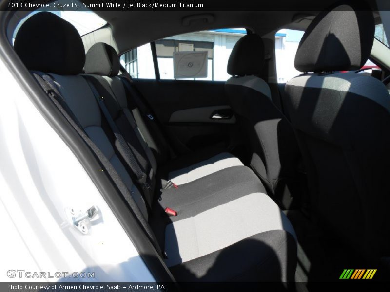 Summit White / Jet Black/Medium Titanium 2013 Chevrolet Cruze LS