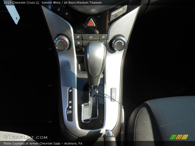 Summit White / Jet Black/Medium Titanium 2013 Chevrolet Cruze LS