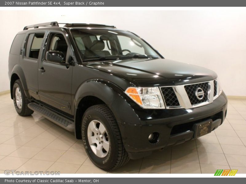 Front 3/4 View of 2007 Pathfinder SE 4x4