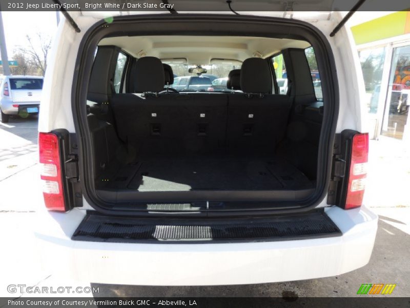 Bright White / Dark Slate Gray 2012 Jeep Liberty Sport
