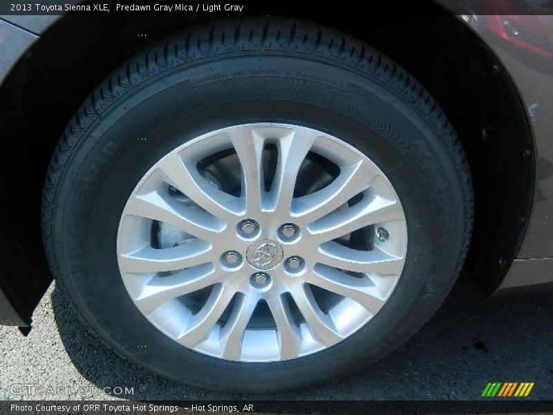 Predawn Gray Mica / Light Gray 2013 Toyota Sienna XLE
