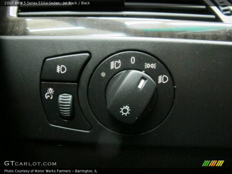 Jet Black / Black 2007 BMW 5 Series 530xi Sedan