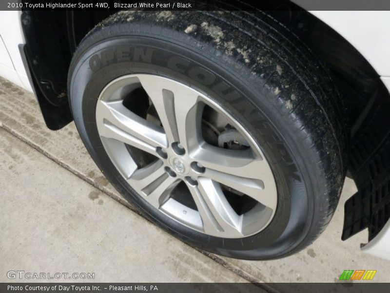Blizzard White Pearl / Black 2010 Toyota Highlander Sport 4WD