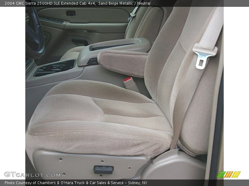 Sand Beige Metallic / Neutral 2004 GMC Sierra 2500HD SLE Extended Cab 4x4