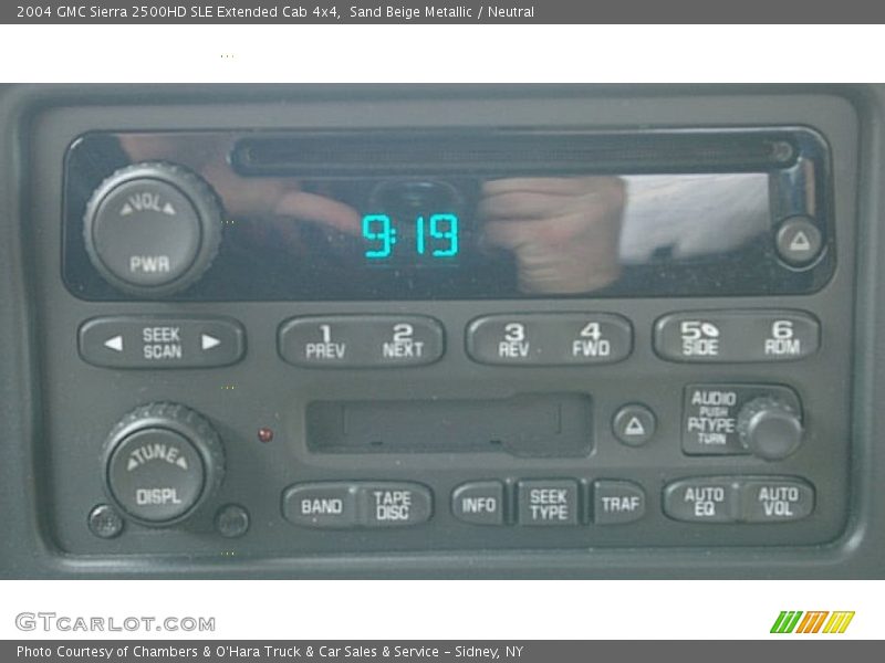 Sand Beige Metallic / Neutral 2004 GMC Sierra 2500HD SLE Extended Cab 4x4