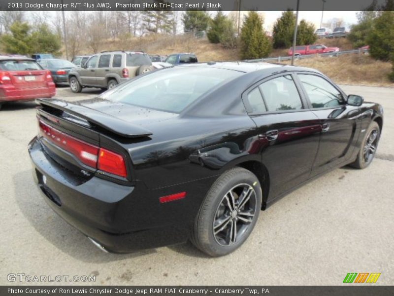 Phantom Black Tri-Coat Pearl / Black 2013 Dodge Charger R/T Plus AWD