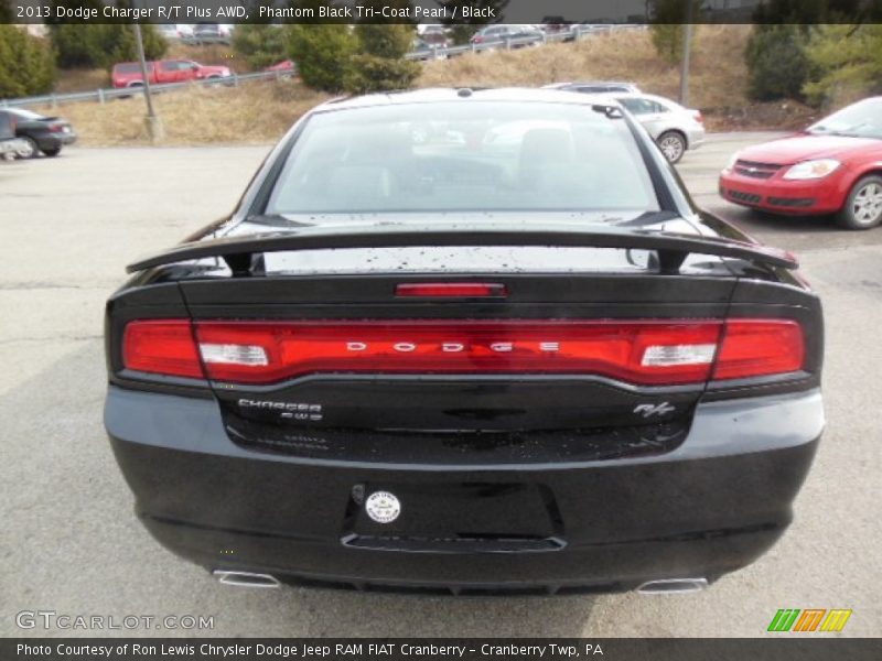 Phantom Black Tri-Coat Pearl / Black 2013 Dodge Charger R/T Plus AWD