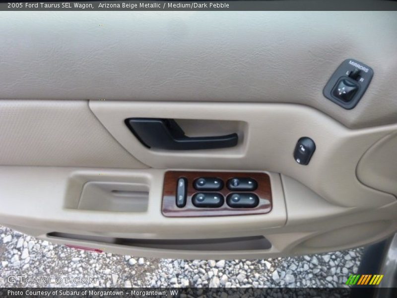 Door Panel of 2005 Taurus SEL Wagon