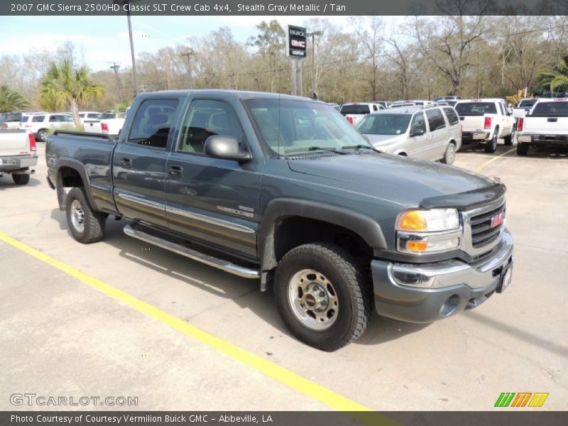 Front 3/4 View of 2007 Sierra 2500HD Classic SLT Crew Cab 4x4