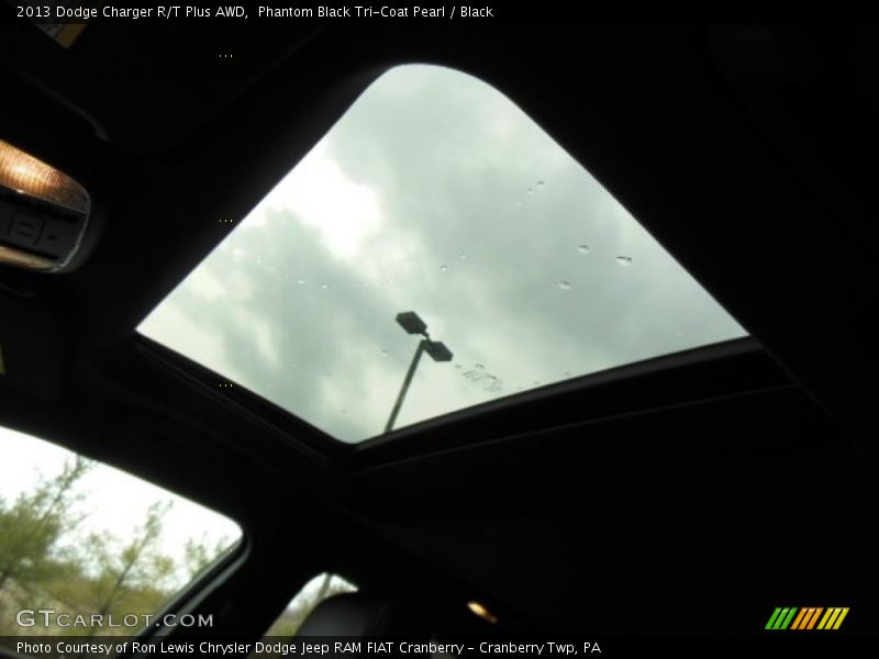 Phantom Black Tri-Coat Pearl / Black 2013 Dodge Charger R/T Plus AWD