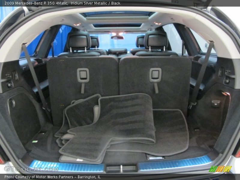  2009 R 350 4Matic Trunk