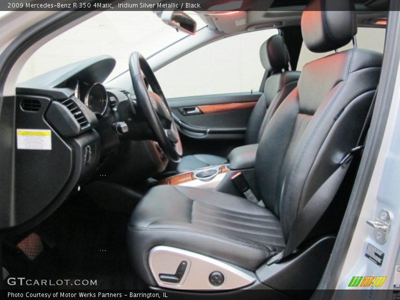 Front Seat of 2009 R 350 4Matic