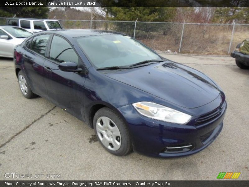 True Blue Pearl Coat / Black 2013 Dodge Dart SE