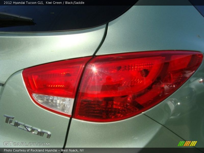 Kiwi Green / Black/Saddle 2012 Hyundai Tucson GLS