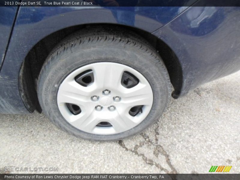 True Blue Pearl Coat / Black 2013 Dodge Dart SE