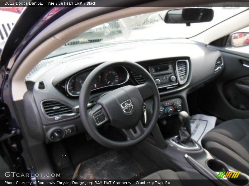 True Blue Pearl Coat / Black 2013 Dodge Dart SE