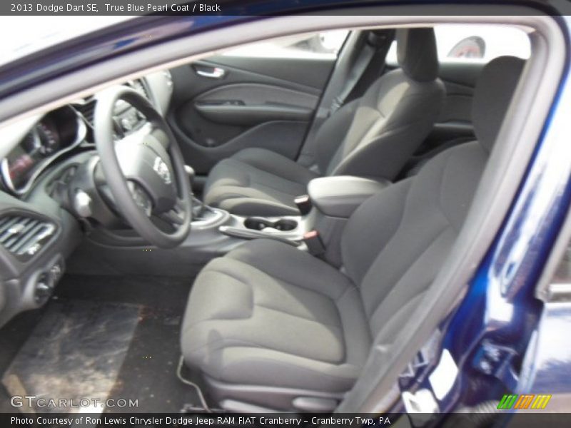 True Blue Pearl Coat / Black 2013 Dodge Dart SE