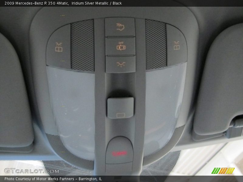 Controls of 2009 R 350 4Matic