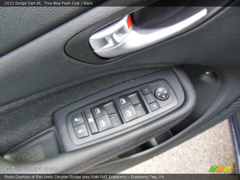 True Blue Pearl Coat / Black 2013 Dodge Dart SE