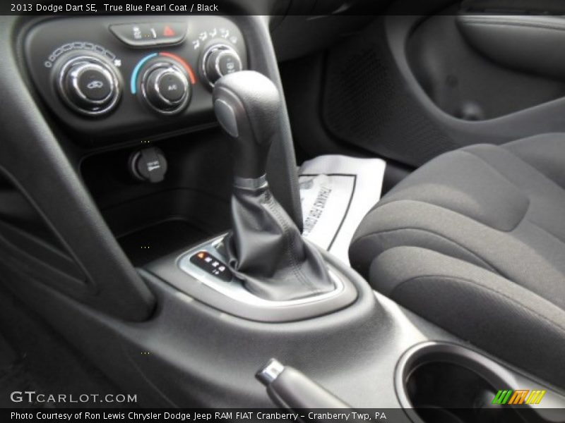 True Blue Pearl Coat / Black 2013 Dodge Dart SE