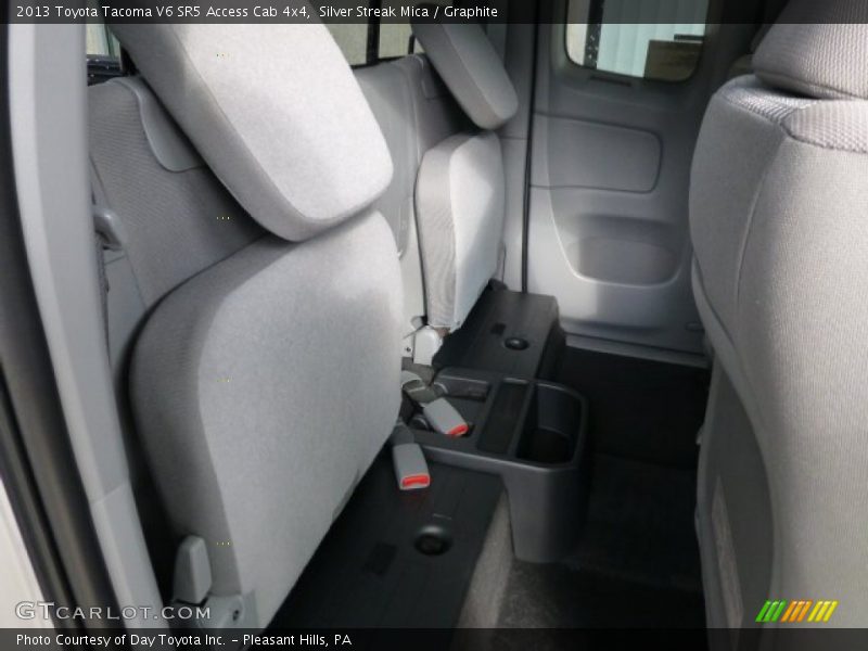 Silver Streak Mica / Graphite 2013 Toyota Tacoma V6 SR5 Access Cab 4x4
