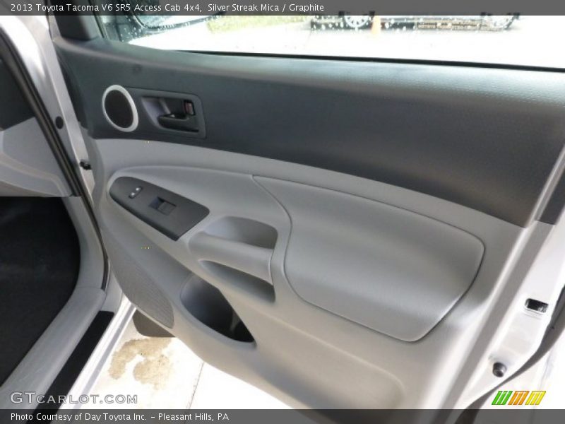Silver Streak Mica / Graphite 2013 Toyota Tacoma V6 SR5 Access Cab 4x4
