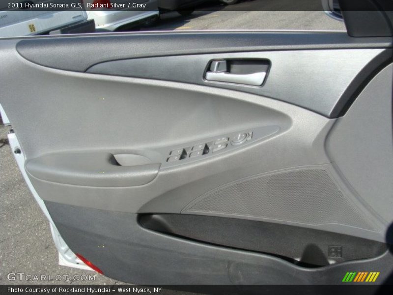 Radiant Silver / Gray 2011 Hyundai Sonata GLS