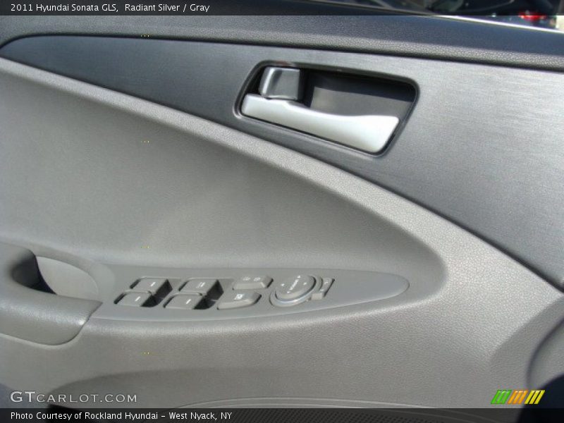 Radiant Silver / Gray 2011 Hyundai Sonata GLS