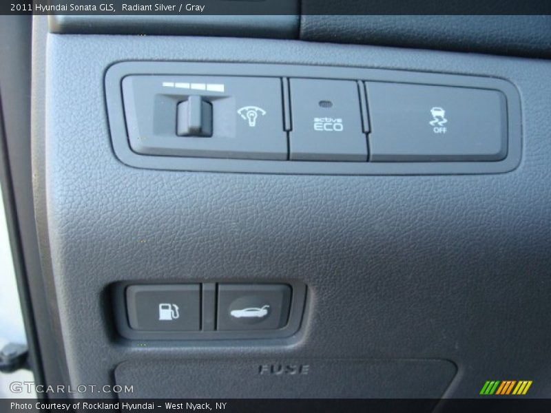 Radiant Silver / Gray 2011 Hyundai Sonata GLS