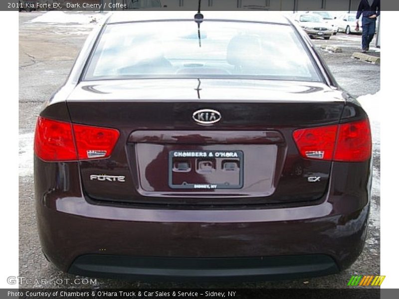 Dark Cherry / Coffee 2011 Kia Forte EX