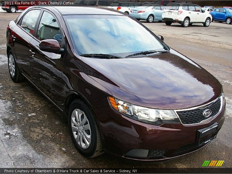 Front 3/4 View of 2011 Forte EX