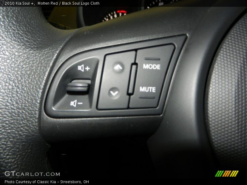 Molten Red / Black Soul Logo Cloth 2010 Kia Soul +