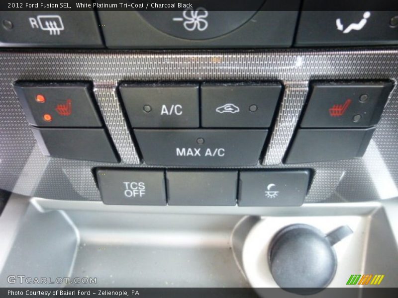 White Platinum Tri-Coat / Charcoal Black 2012 Ford Fusion SEL