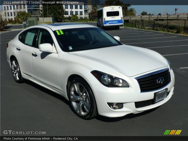 Moonlight White / Graphite 2011 Infiniti M 37 S Sedan