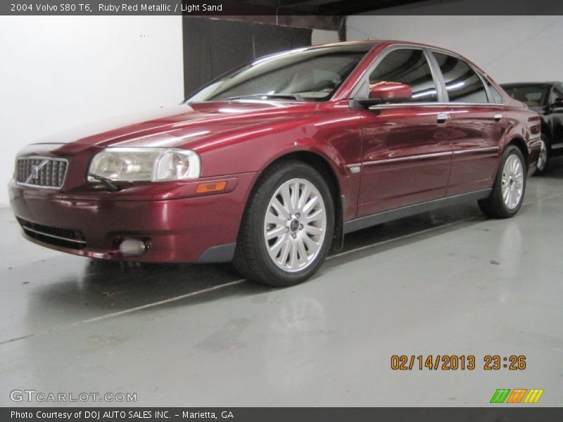 Ruby Red Metallic / Light Sand 2004 Volvo S80 T6