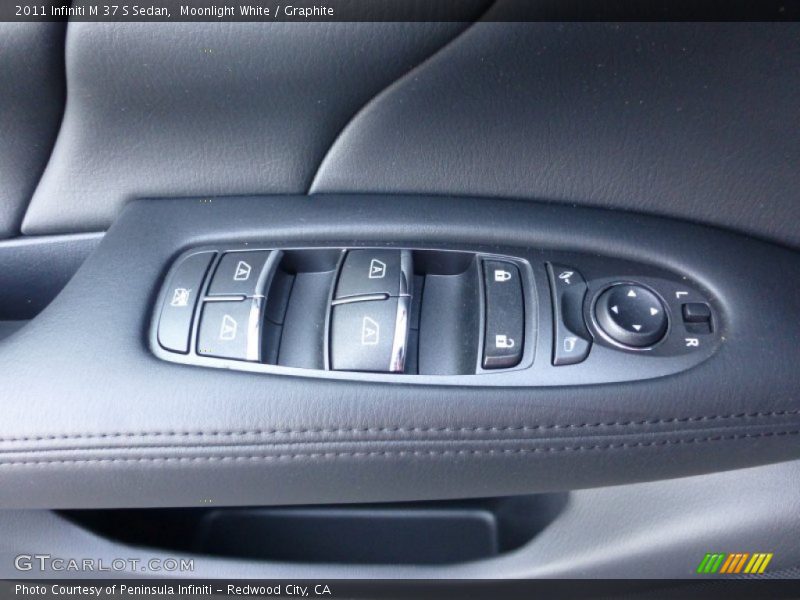 Moonlight White / Graphite 2011 Infiniti M 37 S Sedan