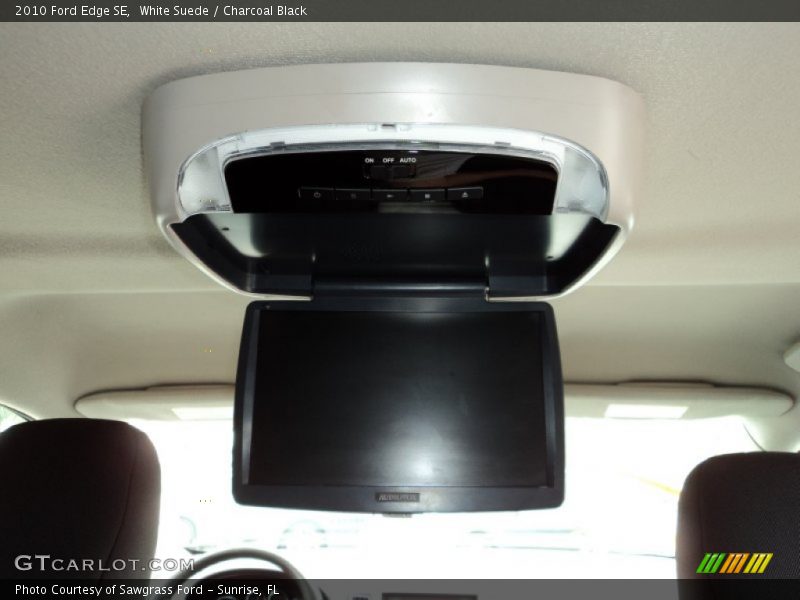 Entertainment System of 2010 Edge SE