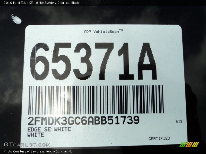 White Suede / Charcoal Black 2010 Ford Edge SE